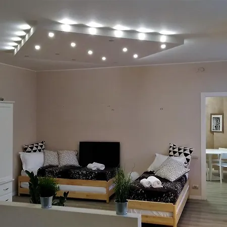 Marconi Loggia Delle Erbe * Βερόνα