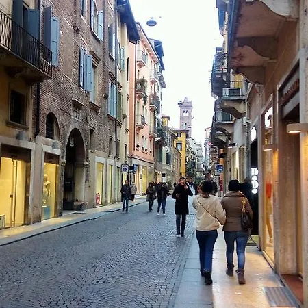 Daire Marconi Loggia Delle Erbe Verona