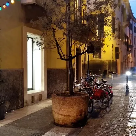 Marconi Loggia Delle Erbe *